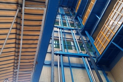 華楠駿業直頂式升降機油缸結構介紹