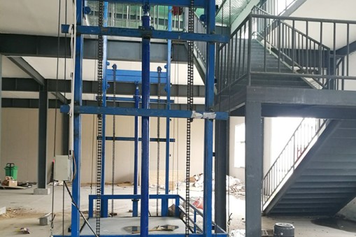 液壓升降機運用遙控技術操作更方便