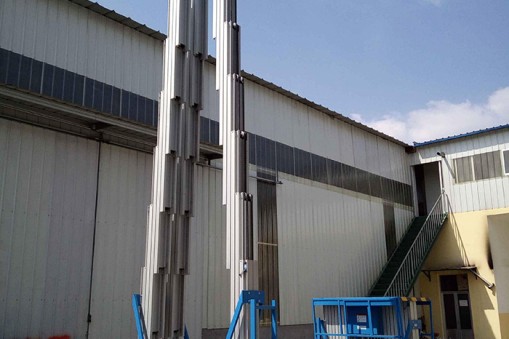 直臂式高空作業(yè)車的特征有哪些?有哪些規(guī)格?