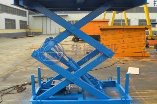 升降平臺液壓維修注意事項