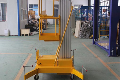 移動式升降機中液壓油容量的判斷技巧