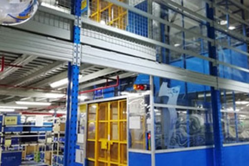 升降機(jī)平臺(tái)采用電壓檔檢測(cè)分析故障問題