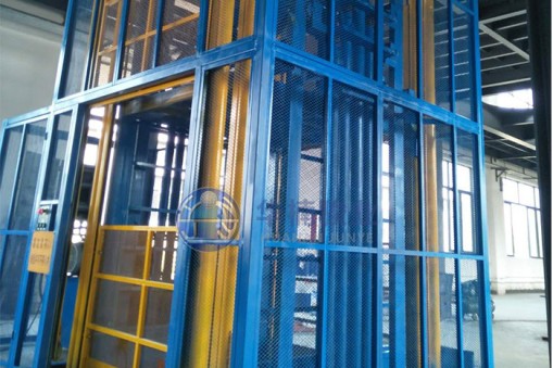 升降機機械如何確保安全運行？