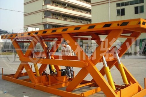 駿業(yè)分享:好的貨柜車液壓升降平臺要這么選