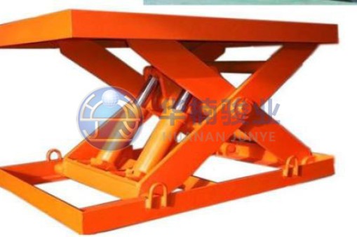 判斷升降平臺(tái)生產(chǎn)廠家是否專業(yè)的標(biāo)準(zhǔn)