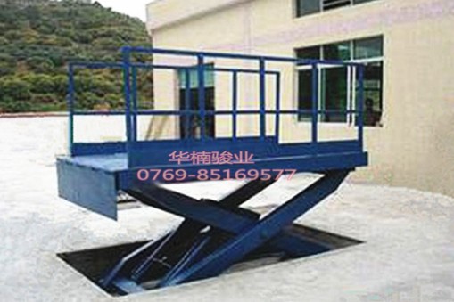 為什么升降平臺的液壓系統保養很重要?