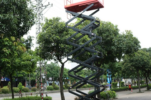 高空升降平臺選購小技巧