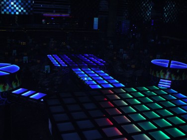 伸縮升降舞臺(tái)