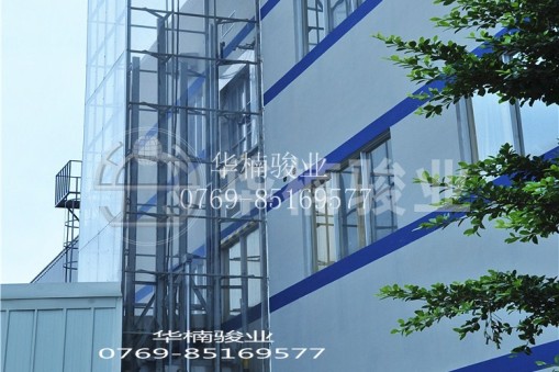 使用導軌式升降機與一般簡易升降機的差別