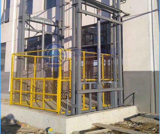 導軌式液壓升降機安裝知識